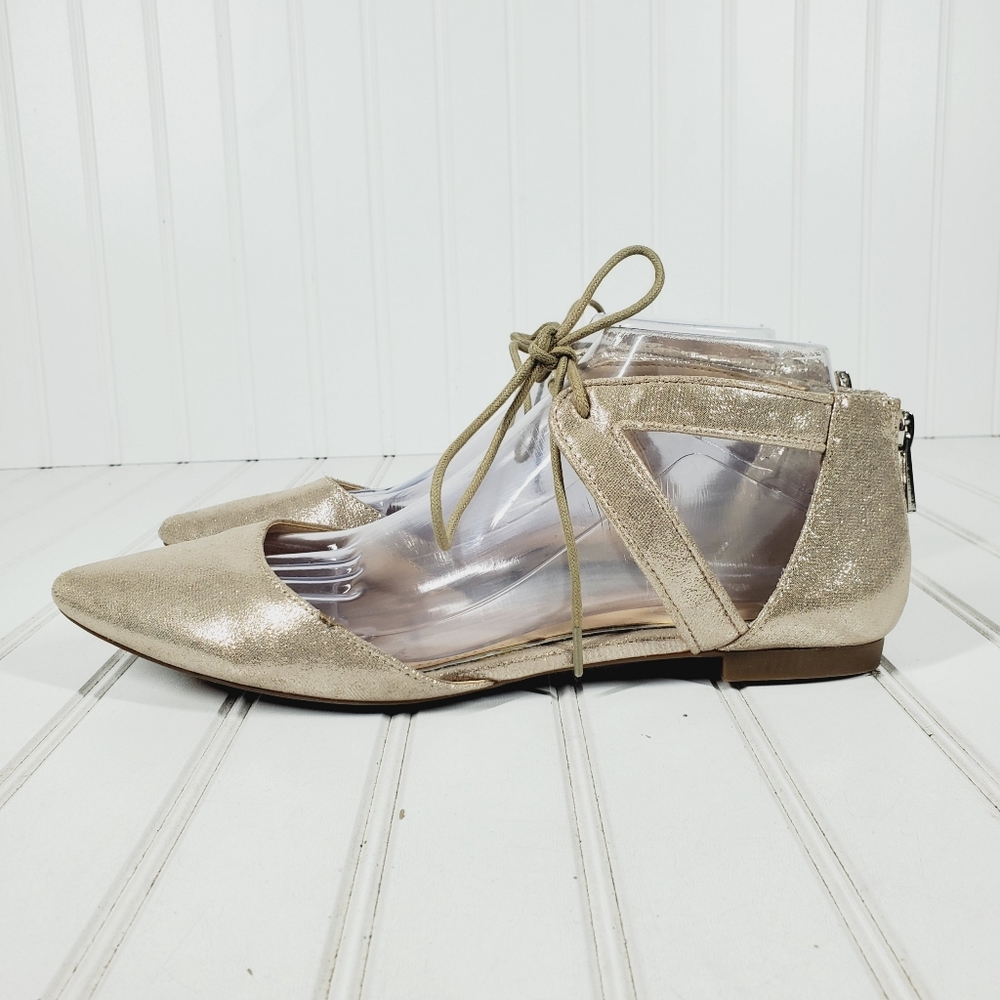 Jessica Simpson 9 Zuni  Pointed Toe Lace Up Gold Flats